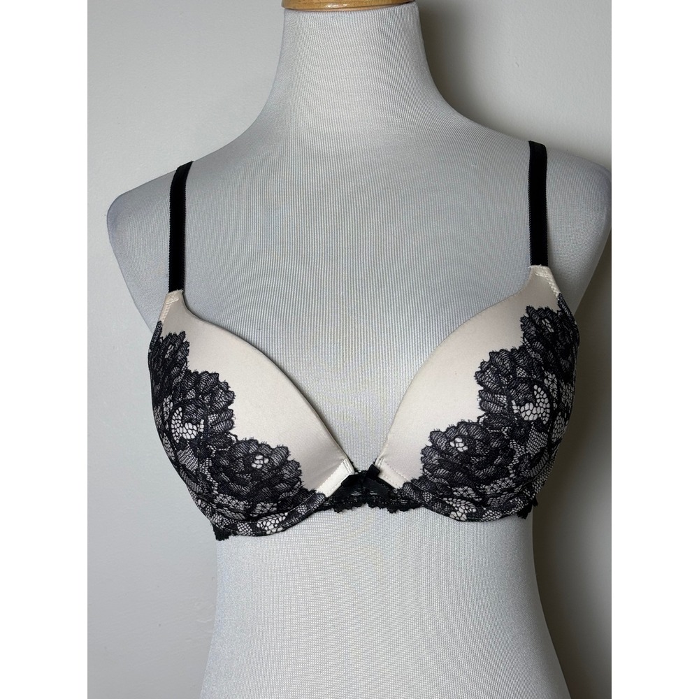 Victoria's Secret Dream Angels Push Up Bra 32D Black Lace Trim‎ Padded Underwire